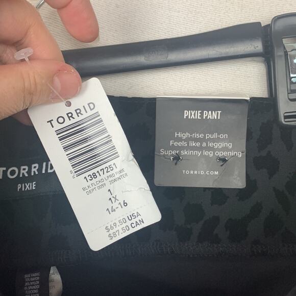 Torrid size 1 1x 14 16 pixie pant black leopard new casual ankle work velour - Picture 5 of 8